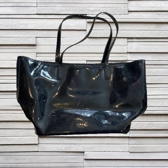 AUTHENTIC Kate Spade Patent Black Logo Purse - Picture 3 of 7